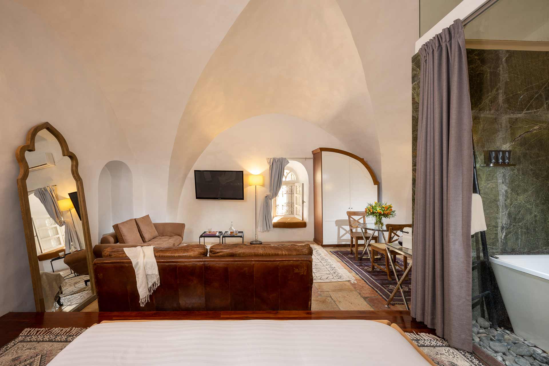 Signature Suite